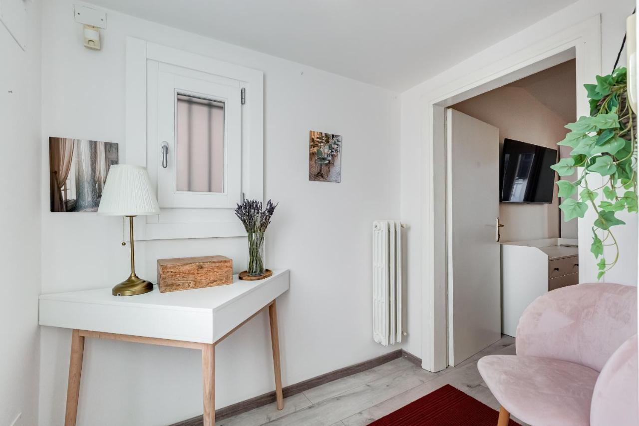 Jmartins Colosseo Suites Róma Kültér fotó